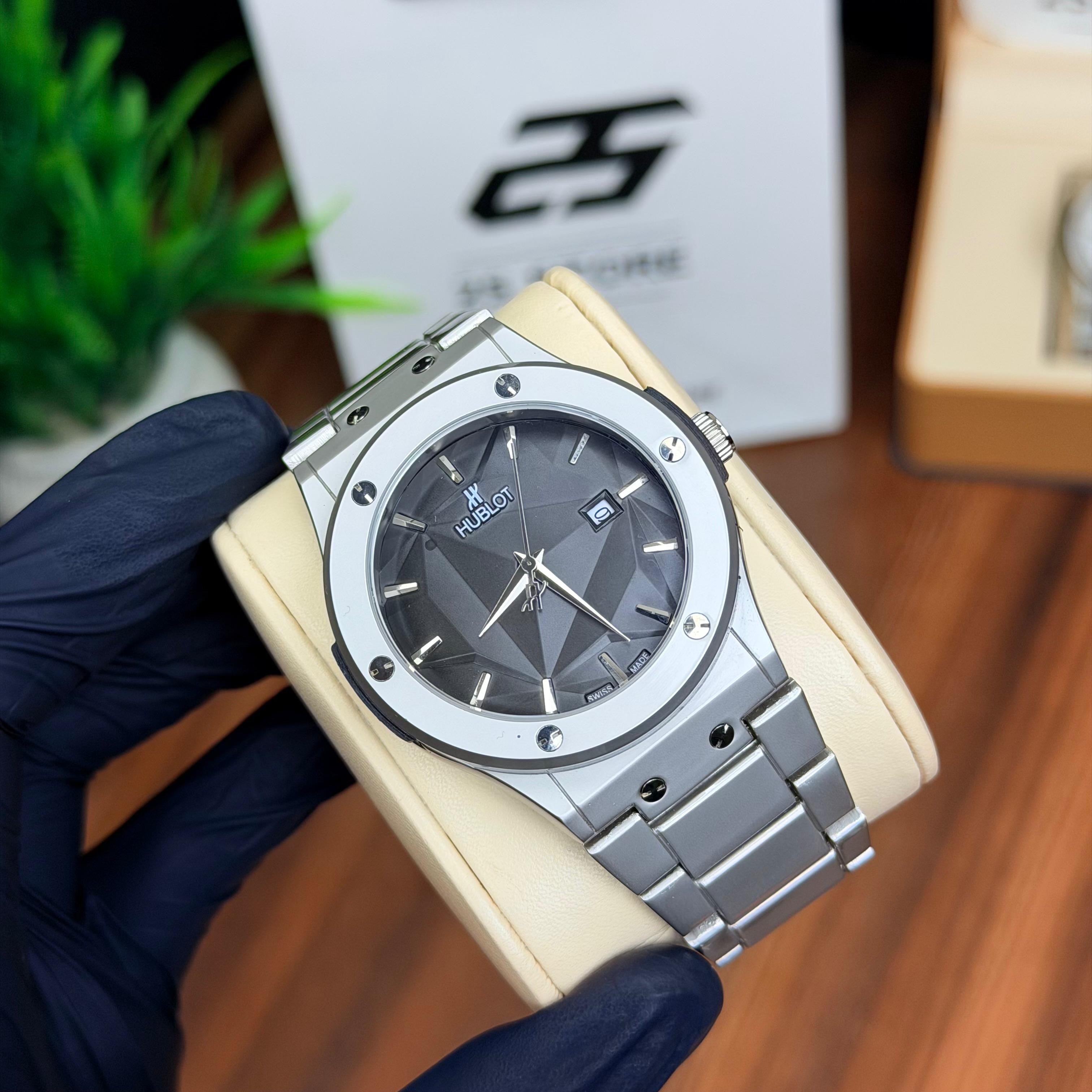Hublot Circle Semi Auto