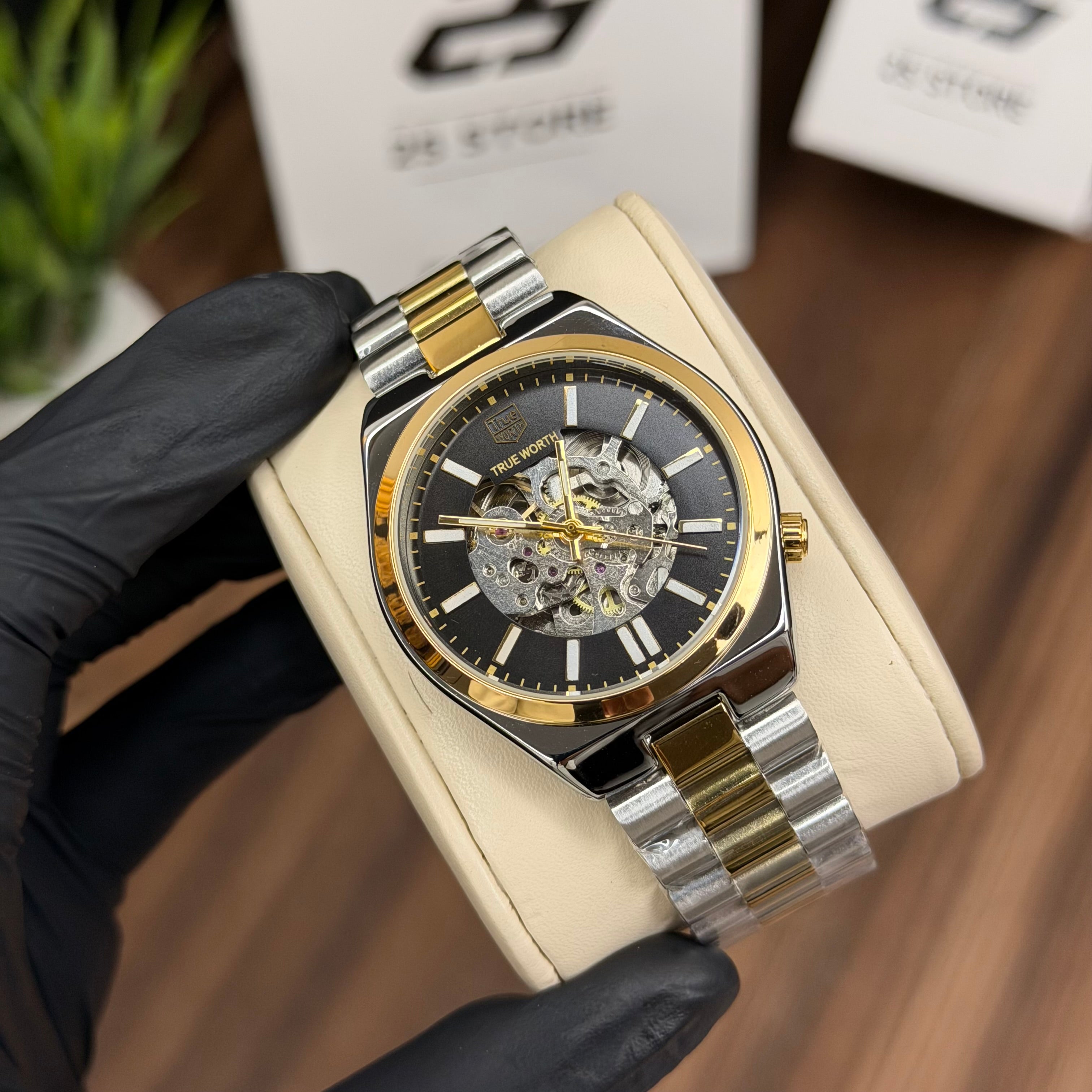 TrueWorth Scelton Automatic